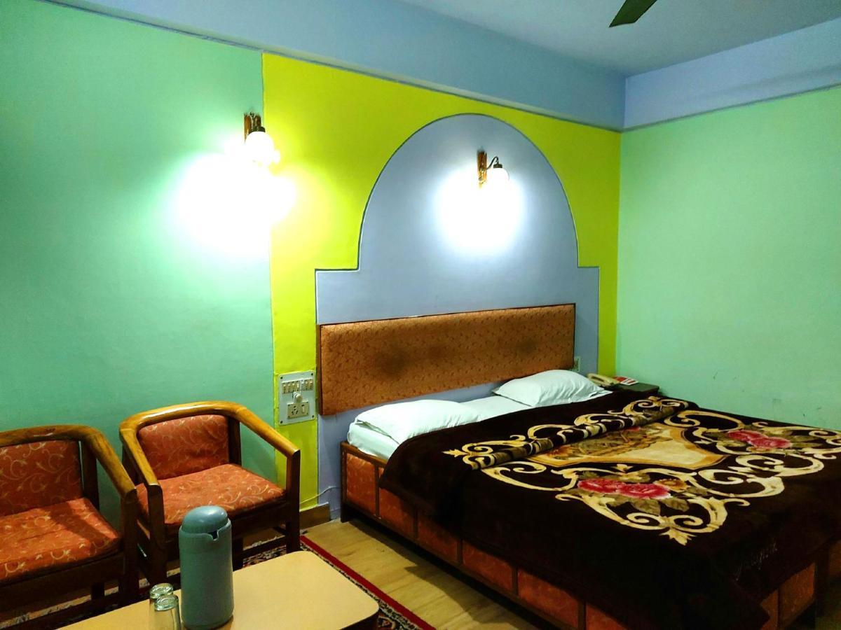 Hotel Radhe Continental Nainital Exterior photo